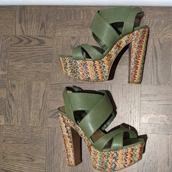 Charles by Charles David Green Platform Sandals Shoes & Matching Clutch Set - Picture 5 of 14